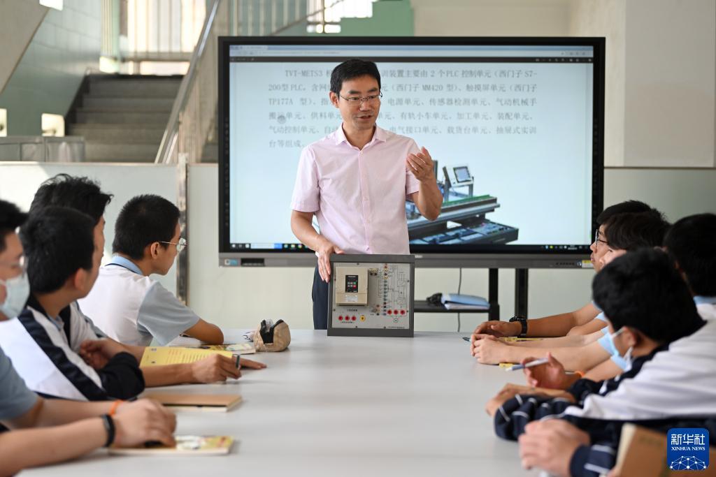 申慱娱乐官方网站网址